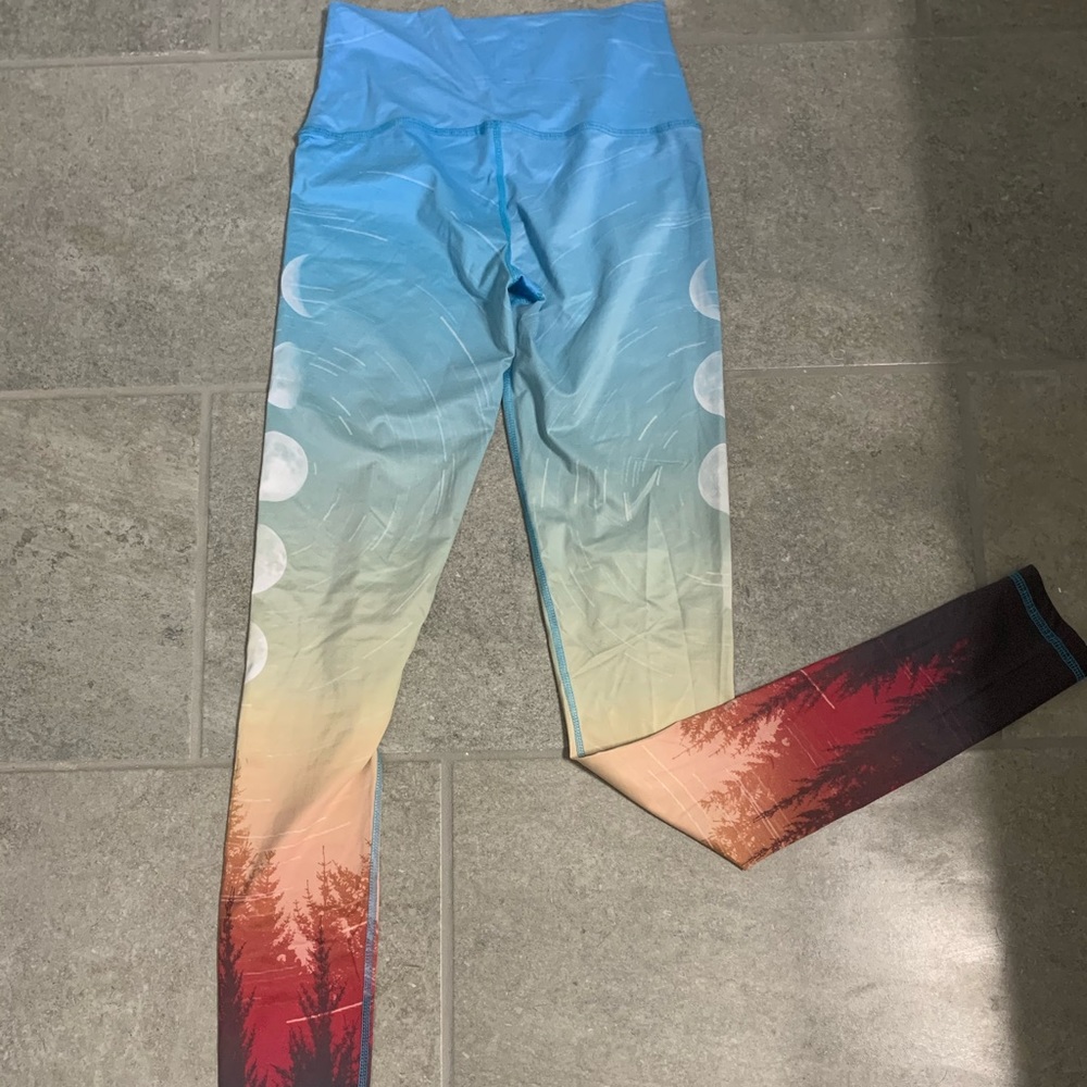 Zuvi Yoga Moon Phases Legging